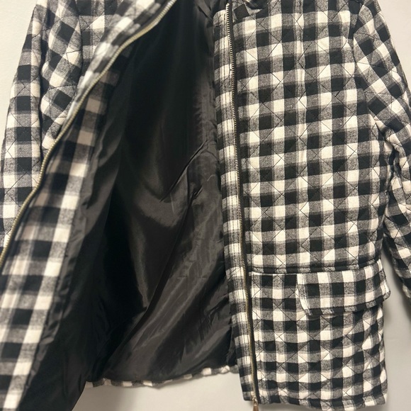 NWT Medium Quilted buffalo Check Jacket from B Boutique By Evergreen. Christmas - Picture 4 of 7